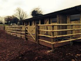 Stable block fencing